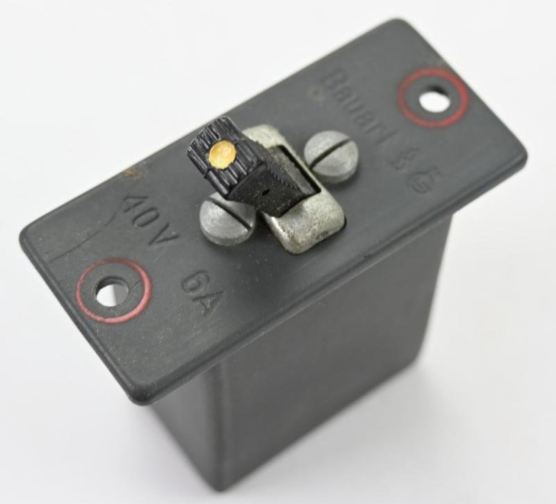 German LW Toggle Change Switch in Box — image 5