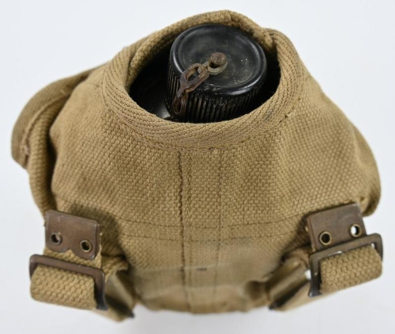 British WW2 P44 Canteen — image 3