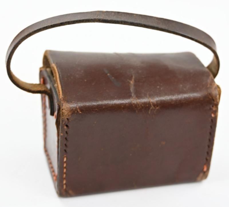 German Third Reich Period Sida Small Pocket Camera in Pouch — image 6