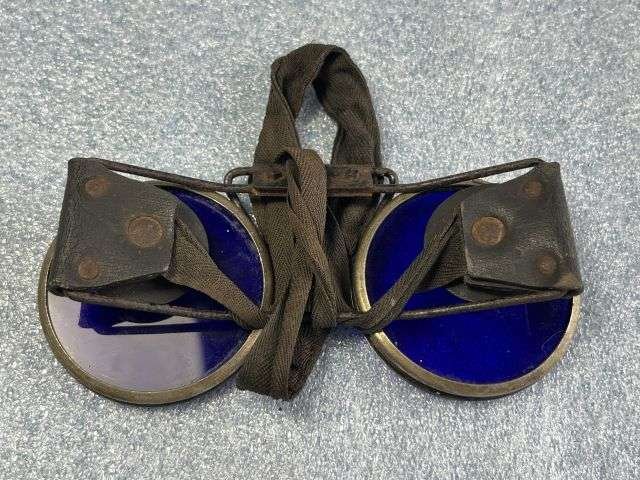 117) Excellent Original WW2 ARP Evertrusty Incendiary Fire Fighting Goggles & Tin — image 14