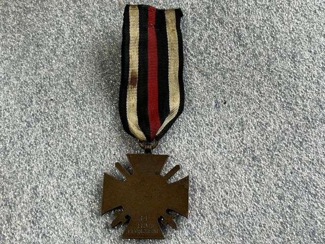 25) Excellent Original WW1 German Hindenburg Cross of Honour Medal — image 4