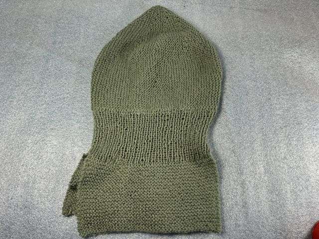 107) Excellent Original 1940s WW2 Era Home Front Civilian Knitted Balaclava — image 2