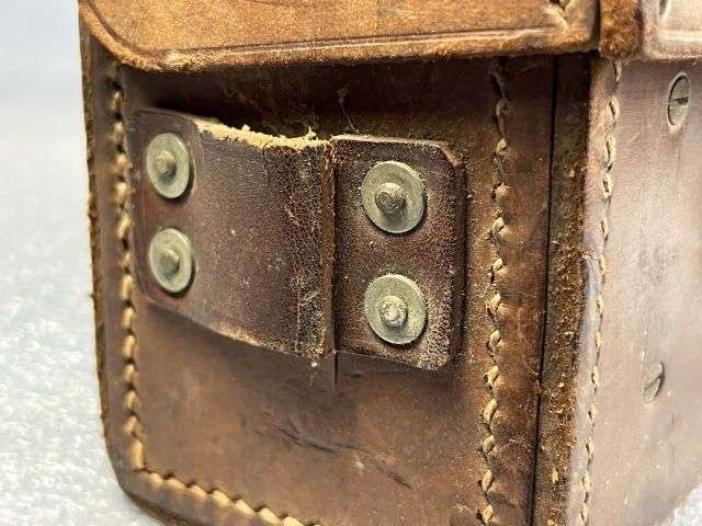 79) Excellent Original WW2 British Army Issue Vickers Machine Gun Clinometer Leather Case 1945 — image 4