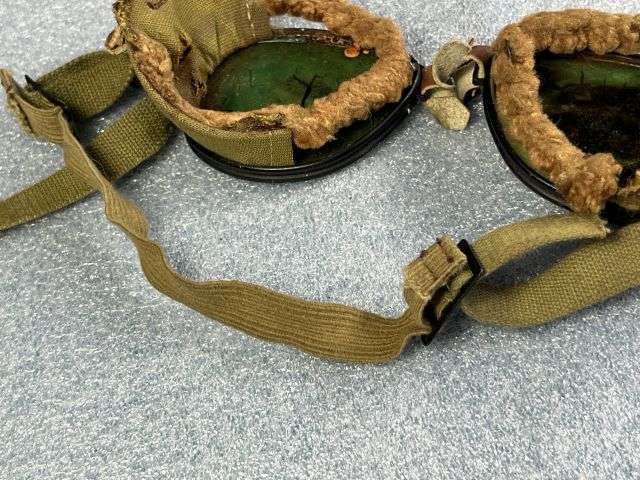 81) Tatty Damaged Original WW2 US Army Ski & Mountain Troops Goggles Good For Spares — image 2