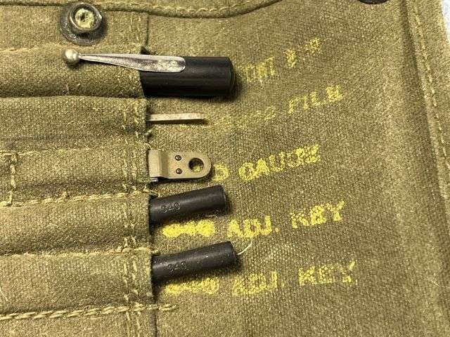 86) Unidentified Complete Original WW2 US Army Signals? Tool Kit 265C, 74D, 340 Adjustment Keys — image 8