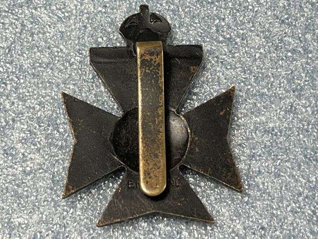 87) Excellent Original WW1 WW2 The Kings Royal Rifle Corps Cadets, Territorials Cap Badge — image 3