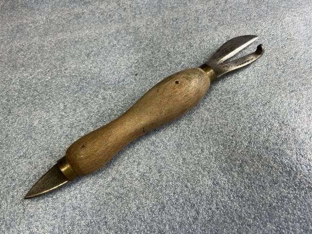 59) Excellent Original Boer War Pattern WW2 British Military Issue Tin Opener Dated 1939 — image 4