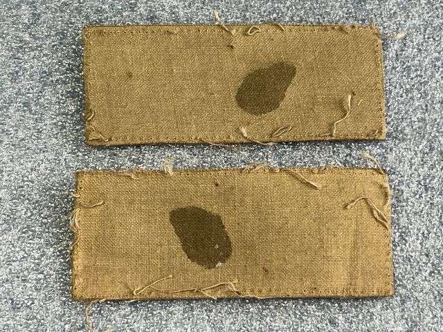 60) Excellent Original WW2 RAF Tropical Issue Printed Albatross Shoulder Badge Pair. Red on Khaki — image 2