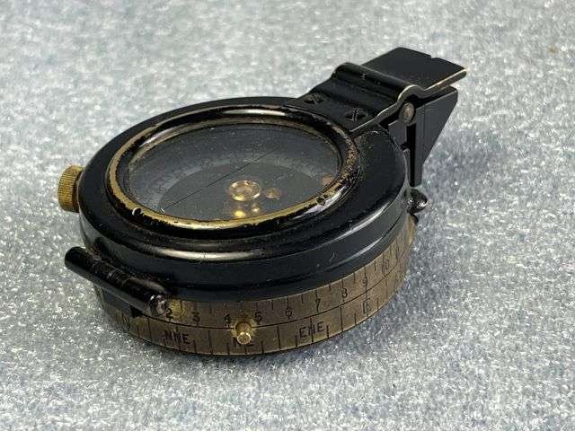68) Excellent Original WW2 Verner's Pat British Army Issue Marching Compass Dated 1937 & Issue 37 Pat Case — image 10