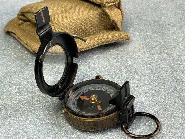 68) Excellent Original WW2 Verner's Pat British Army Issue Marching Compass Dated 1937 & Issue 37 Pat Case — image 3