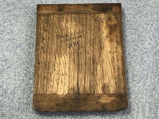 72) Good Original WW1 British Army Officers Wooden Battery Lamp — image 3