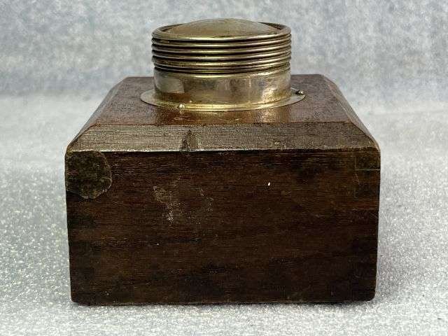 72) Good Original WW1 British Army Officers Wooden Battery Lamp — image 7