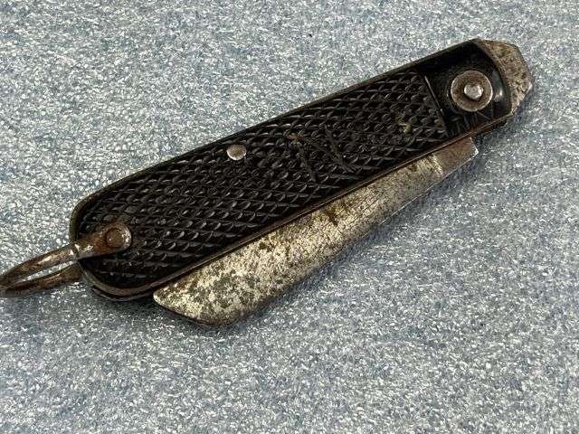 75) Nice Original WW2 British Army Issue Jack Knife L. Wilson Sheffield 1942? — image 9