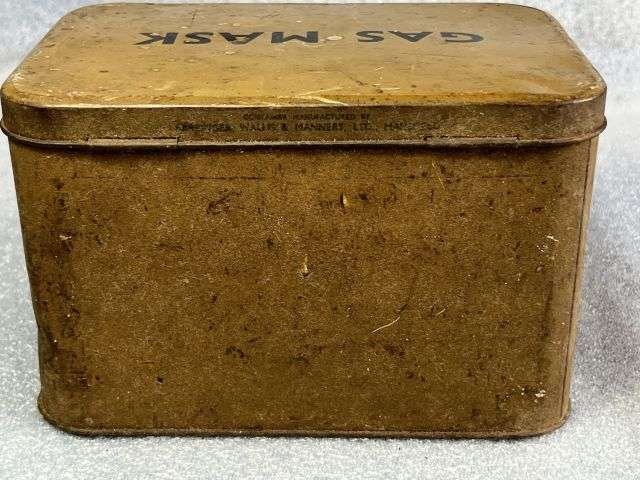 76) Excellent Original WW2 British Civilian Issue Gas Mask Private Purchase Metal Carry Case. — image 9