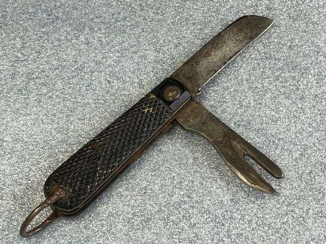 48) Nice Original WW2 British Army Issue Jack Knife Wilson 1943? — image 8