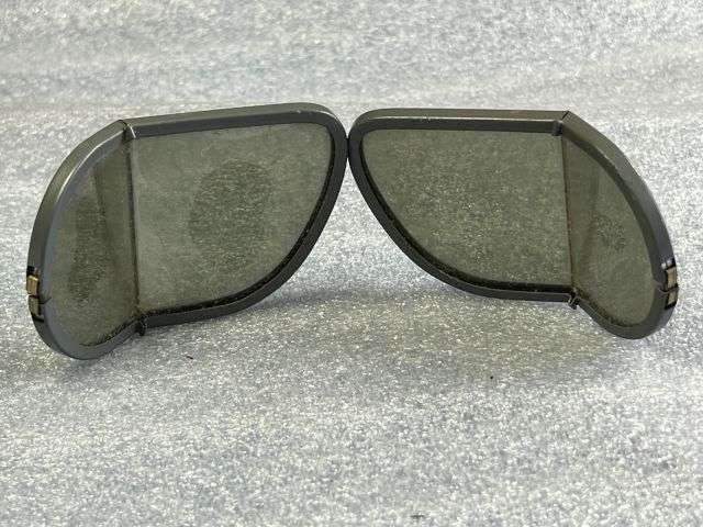 49) Excellent Original WW2 RAF MKVIII Flying Goggle Tinted Lens Pair — image 2