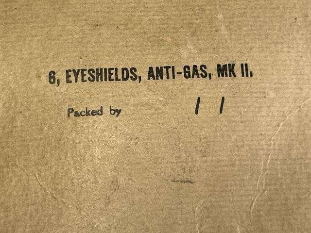 56) Excellent Set of Early WW2 British Army Anti-Gas Eyeshields MKII In Early Card Box Dated January 1940 — image 10