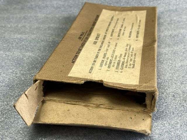 56) Excellent Set of Early WW2 British Army Anti-Gas Eyeshields MKII In Early Card Box Dated January 1940 — image 7