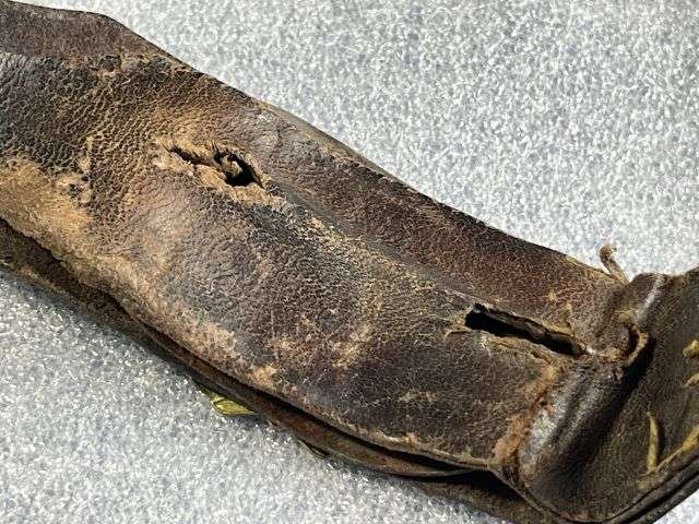 9) Very Nice Well Used Early WW1 WW2 WO2 Leather Wrist Rank Bracelet — image 3