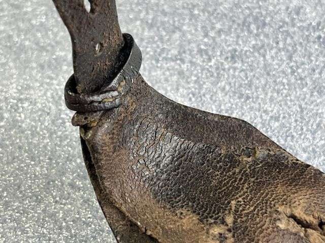 9) Very Nice Well Used Early WW1 WW2 WO2 Leather Wrist Rank Bracelet — image 4