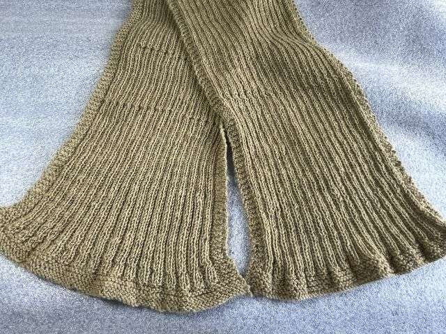 16) Excellent Original WW2 Era British Army Knitted Comforts Scarf — image 3