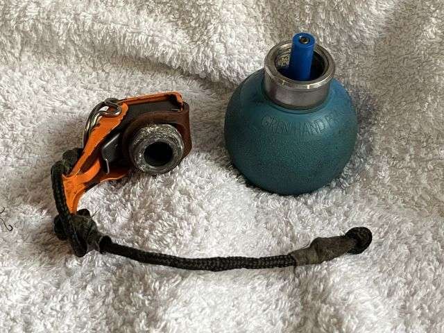 42) Excellent Complete Original Vintage British Army L111A1 Practice Throwing Grenade — image 10