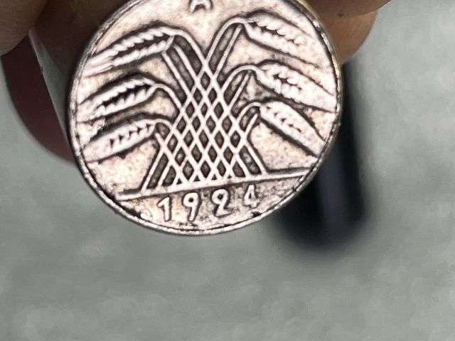 10) Lovely WW2 British Lipstick Type Lighter Named 7655746 Sgt W.J.Hughes. — image 2