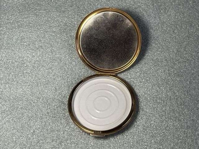 16) Excellent Original 1950s? Woman's Compact By Stratton With RA Badge — image 4