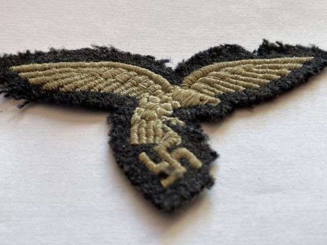122) Excellent Original 1930s-Early WW2 German Luftwaffe Droop Tail Breast Eagle. Uniform Removed — image 4