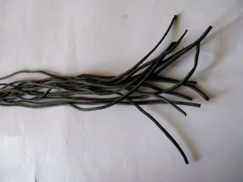 Good Original Pair Of WW2 British Army Square cut Leather Boot Laces — image 3