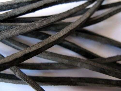 Good Original Pair Of WW2 British Army Square cut Leather Boot Laces — image 4