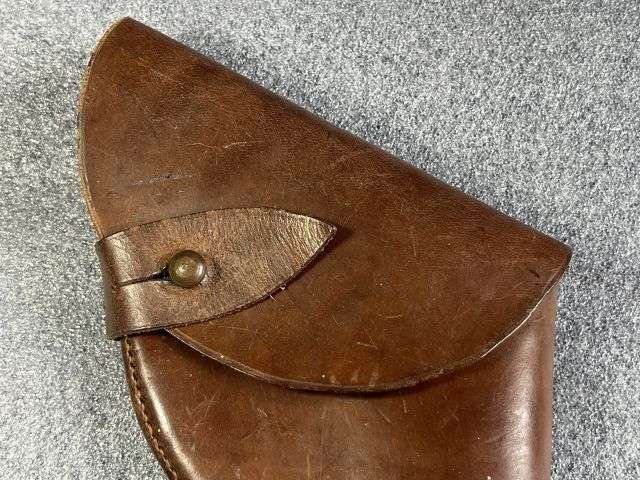 90) Excellent Original WW1 WW2 British Army Officers Sam Brown Set Pistol Holster — image 6