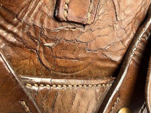 91) Lovely Original Heavy-Duty Victorian Military Leather Sword Frog — image 2