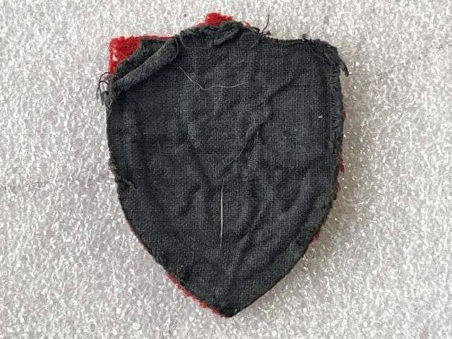 65) Unidentified WW2 Era Kings Crown Cloth Badge ACS — image 2