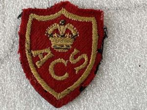 65) Unidentified WW2 Era Kings Crown Cloth Badge ACS