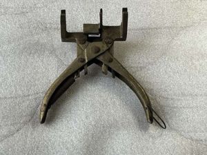 58) Good Original WW2 AM Marked Solid Brass RAF Aircraft …