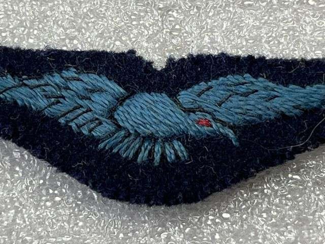 32) Excellent Original WW2 RAF RAAF Australian Albatross Shoulder Title — image 3