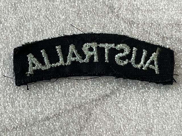 38) Nice Original WW2 RAF RAAF Nationality Shoulder Title Australia — image 2