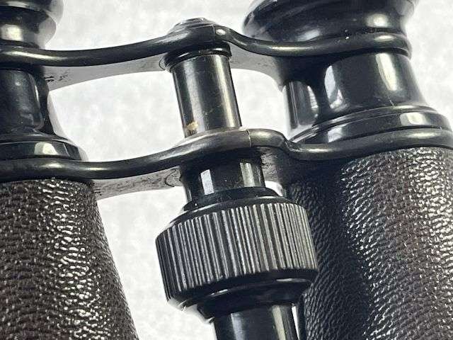 15) Excellent Original WW1 British Army Officers Small Field Glasses and Case Both Named to Guinness 2/22 London Regiment — image 10