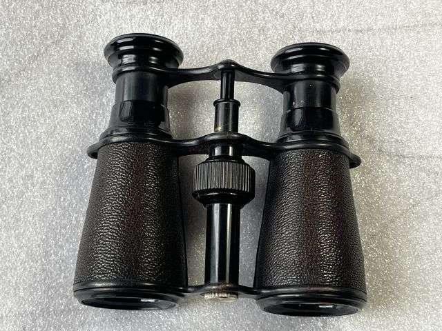 15) Excellent Original WW1 British Army Officers Small Field Glasses and Case Both Named to Guinness 2/22 London Regiment — image 16