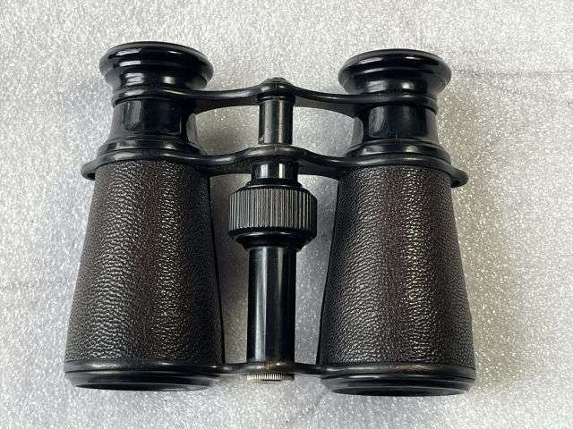 15) Excellent Original WW1 British Army Officers Small Field Glasses and Case Both Named to Guinness 2/22 London Regiment — image 17