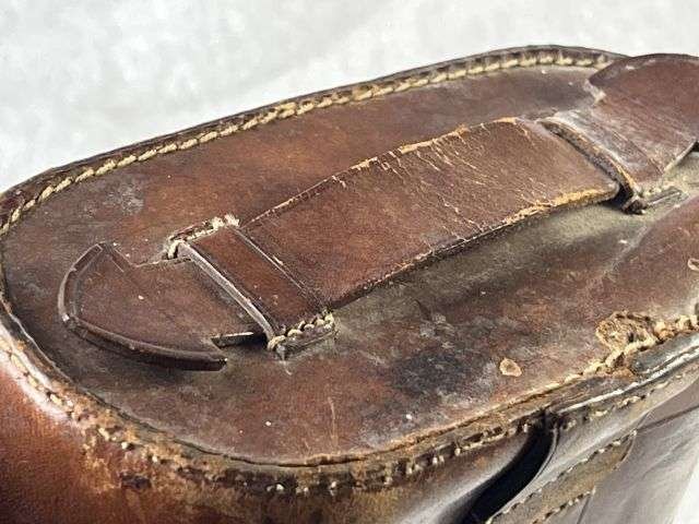 15) Excellent Original WW1 British Army Officers Small Field Glasses and Case Both Named to Guinness 2/22 London Regiment — image 25