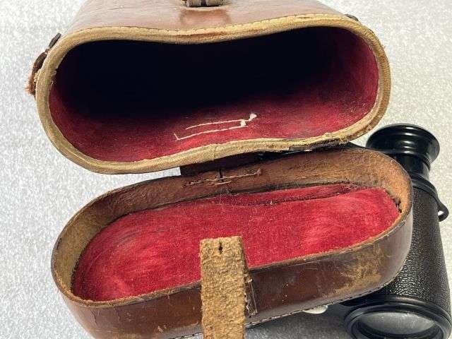 15) Excellent Original WW1 British Army Officers Small Field Glasses and Case Both Named to Guinness 2/22 London Regiment — image 4