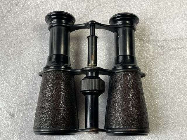 15) Excellent Original WW1 British Army Officers Small Field Glasses and Case Both Named to Guinness 2/22 London Regiment — image 7