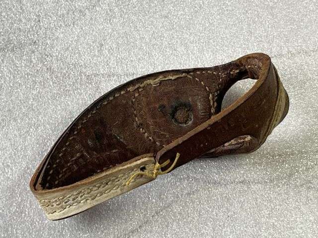 20) Excellent Original WW2 Royal Navy Sail makers Palm Protector Dated 1944 — image 4