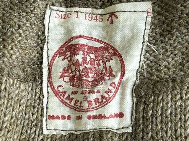 5) Excellent Original WW2 British Army V Neck Pullover Dated 1945. Some Minor Repairs — image 7