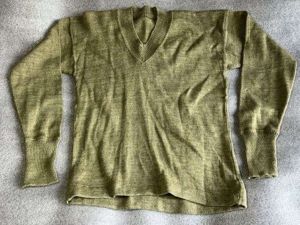5) Excellent Original WW2 British Army V Neck Pullover Dated …