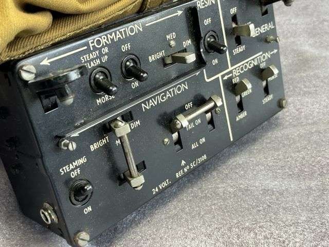 55) Excellent Boxed Unissued RAF Lighting Control/Signal Panel 5C/3108 Lancaster ETC Signalling Box — image 5