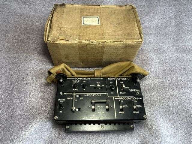55) Excellent Boxed Unissued RAF Lighting Control/Signal Panel 5C/3108 Lancaster ETC Signalling Box — image 9