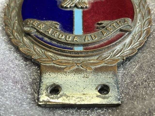 66) Excellent Original WW2 RAF Officers Enamelled Car Mascot Badge — image 3